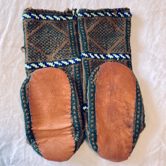 Vintage Handmade Wool Reading Slippers W Leather - Picture 4 of 6